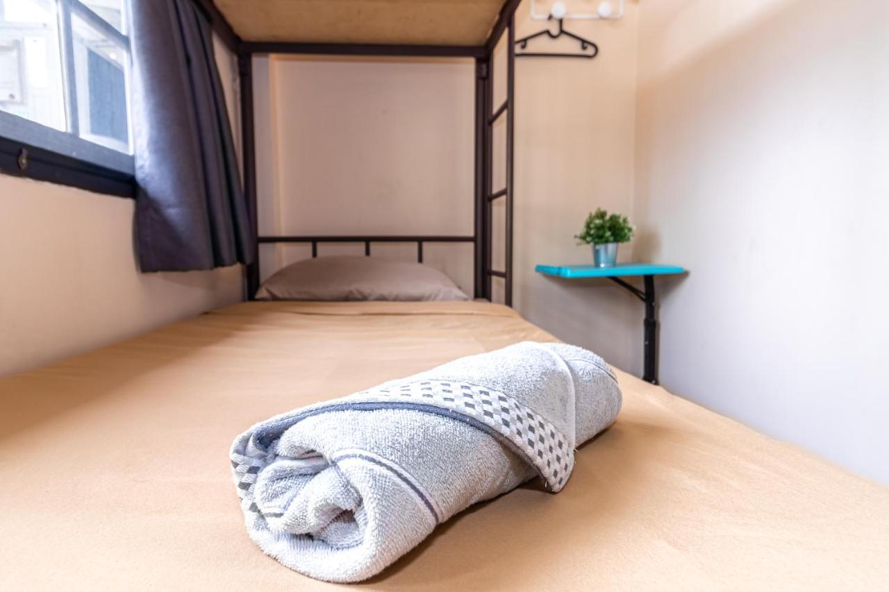 Snoozzze Hostel ใกล้รถไฟฟ้า ย่านบางรัก (Adults Only) Bangkok Exterior foto