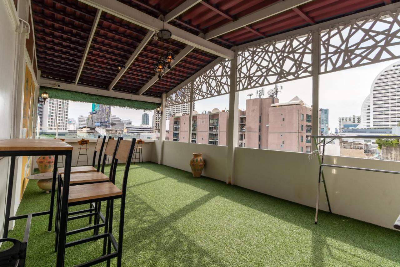 Snoozzze Hostel ใกล้รถไฟฟ้า ย่านบางรัก (Adults Only) Bangkok Exterior foto