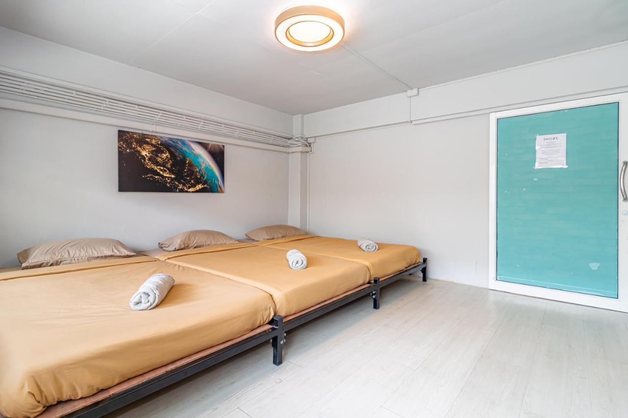 Snoozzze Hostel ใกล้รถไฟฟ้า ย่านบางรัก (Adults Only) Bangkok Exterior foto